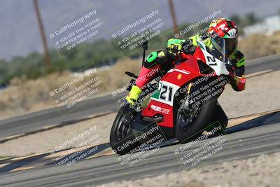 media/Oct-13-2025-Moto Forza (Mon) [[a66d839500]]/3-B Group/Session 3 (Turn 16)/